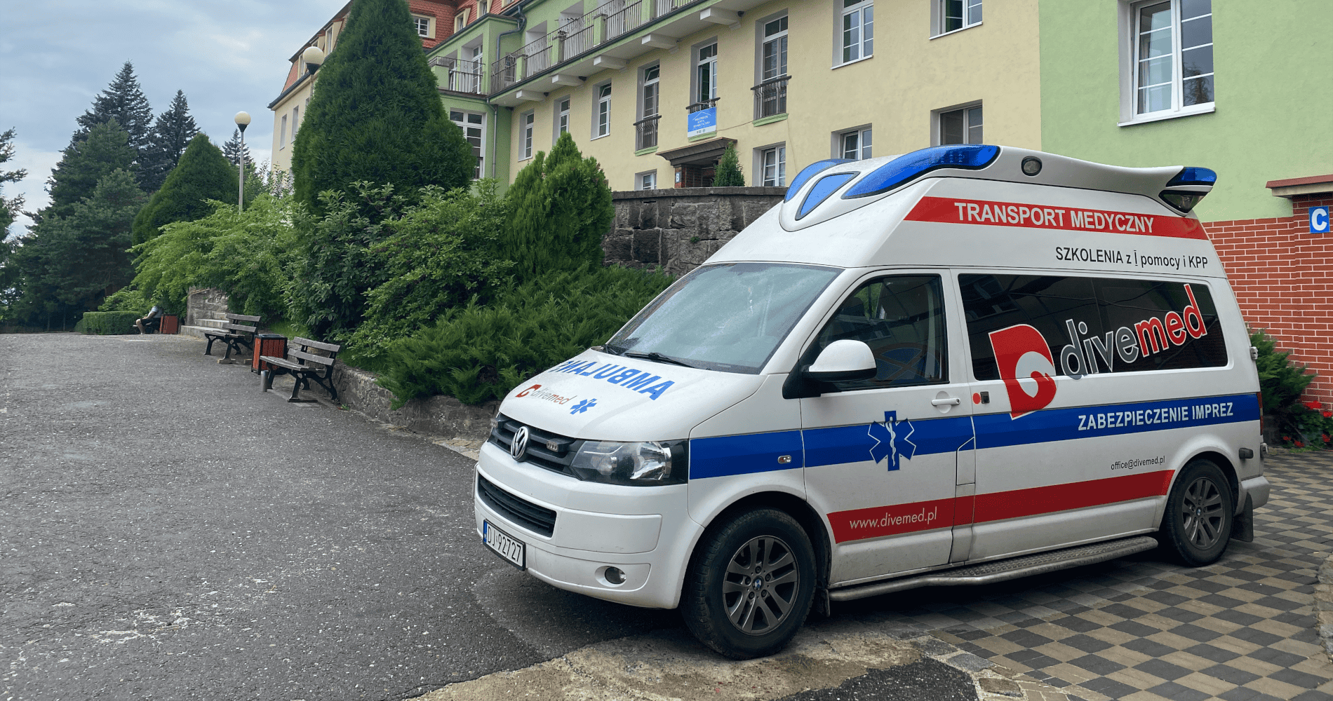 divemed, pierwszej pomocy, szkolenia pierwszej pomocy, kursy kpp, szkolenia pierwszej pomocy jelenia góra, kursy kpp jelenia góra, testy covid-19, testy covid-19 jelenia góra, testy antygenowe, transport medyczny jelenia góra, krajowy transport medyczny, międzynarodowy transport medyczny, zabezpieczenie medyczne imprez, auto detailing jelenia góra, wulkanizacja jelenia góra, noclegi jelenia góra, sala konferencyjna jelenia góra