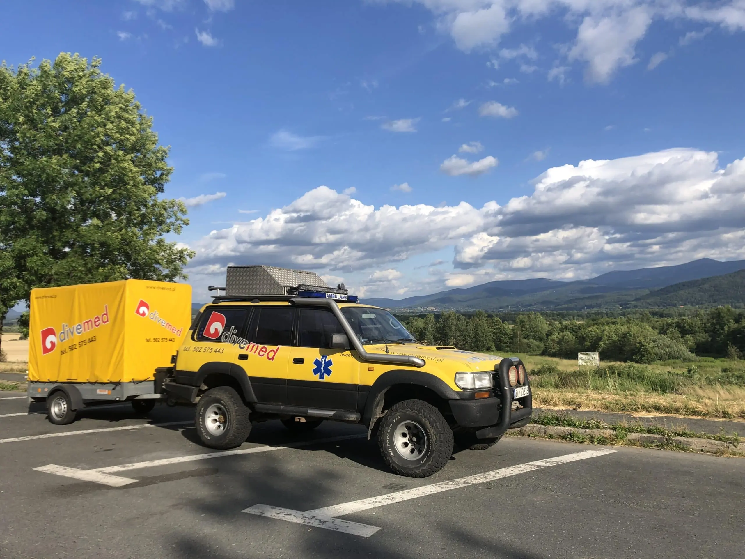 samochód ratowniczy