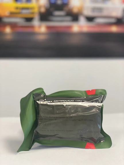 Opatrunek indywidualny wodoszczelny “W” jałowy